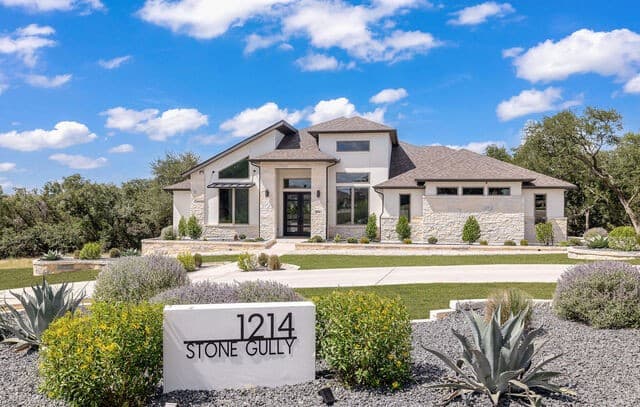 1214 Stone Gully