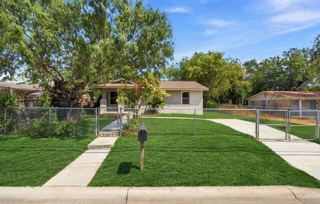 4903  Hemphill Dr