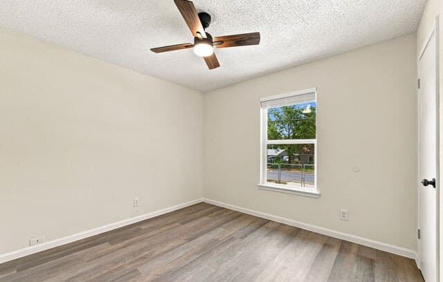 4903  Hemphill Dr, San Antonio, TX 78228 — photo 13
