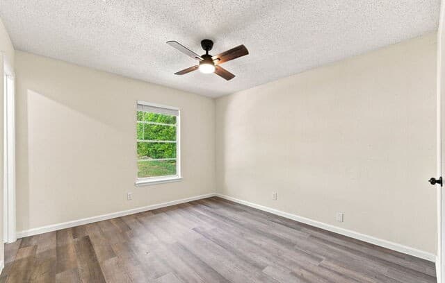 4903  Hemphill Dr, San Antonio, TX 78228 — photo 14