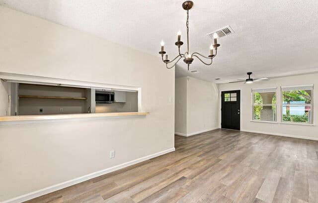 4903  Hemphill Dr, San Antonio, TX 78228 — photo 6