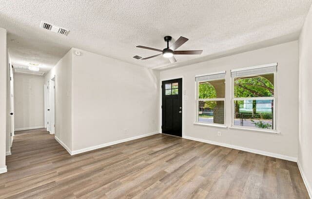 4903  Hemphill Dr, San Antonio, TX 78228 — photo 8