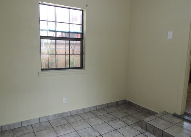 3605 S Olive St, San Antonio, TX 78223 — photo 12