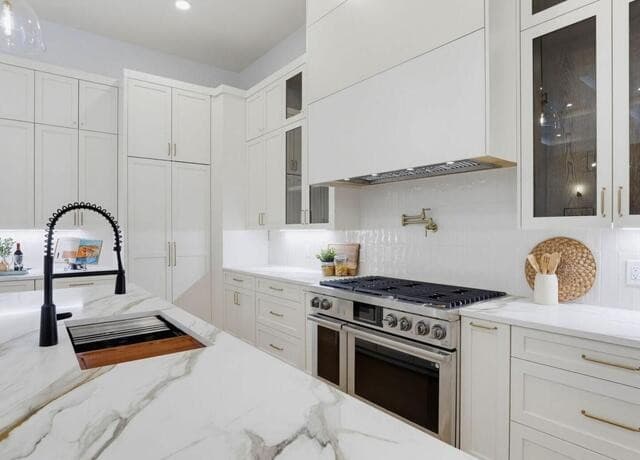 11006  Nina Rdg, San Antonio, TX 78255 — photo 16