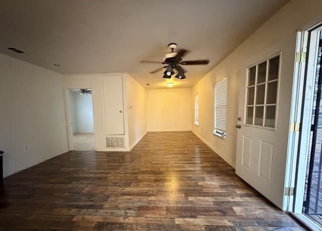 1008 N Main St, Pleasanton, TX 78064 — photo 9