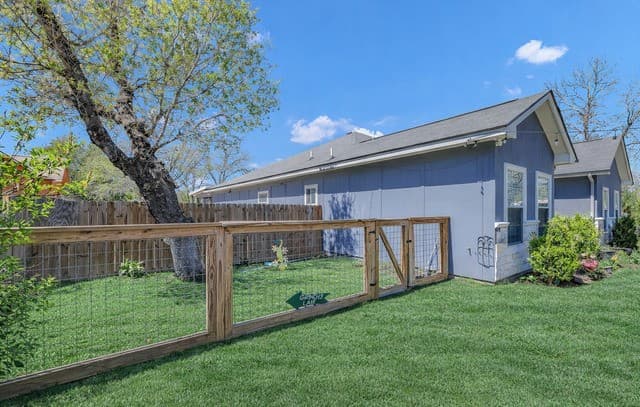 23007  Dream View Dr, Elmendorf, TX 78112 — photo 2