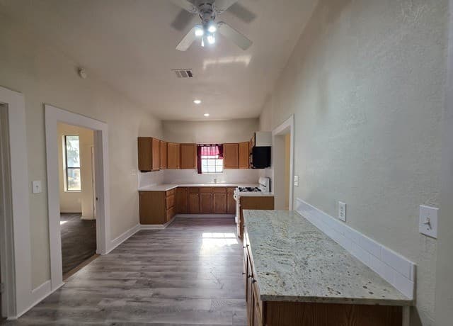 116  Hess, San Antonio, TX 78212 — photo 24