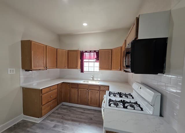 116  Hess, San Antonio, TX 78212 — photo 4