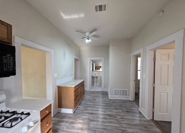 116  Hess, San Antonio, TX 78212 — photo 9