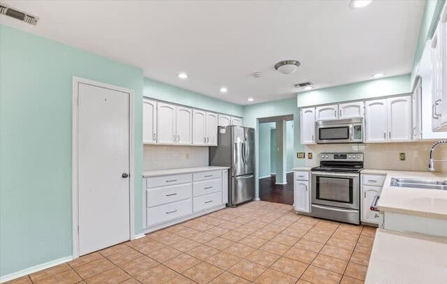 13611  Bell Dr, San Antonio, TX 78217 — photo 8
