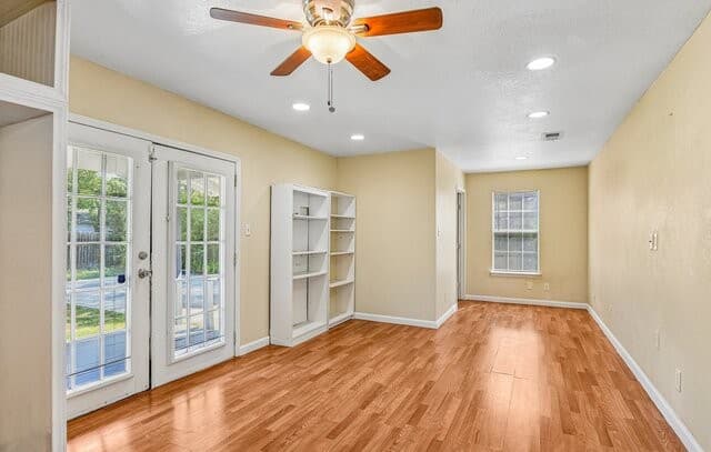 929  Santa Monica St, San Antonio, TX 78201 — photo 18