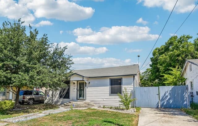 929  Santa Monica St, San Antonio, TX 78201 — photo 3