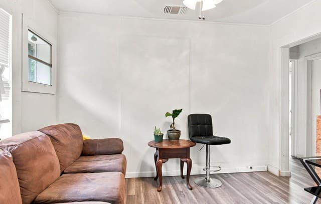 1204 W Kings Hwy, San Antonio, TX 78201 — photo 5