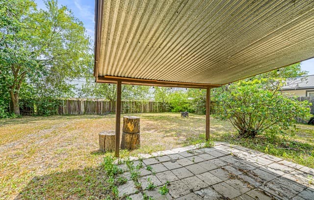 5102  Village Row, San Antonio, TX 78218 — photo 18