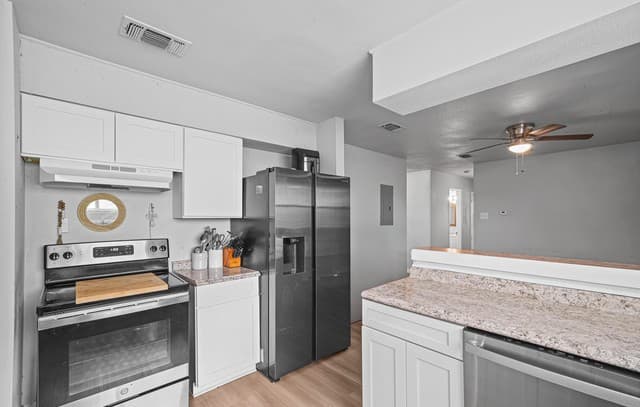 5102  Village Row, San Antonio, TX 78218 — photo 7