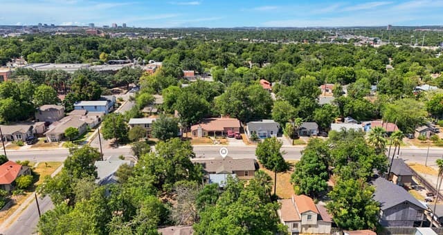 2020  Fresno St, San Antonio, TX 78201 — photo 24