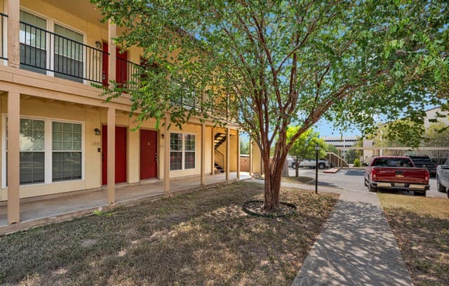8702 Village Unit 814