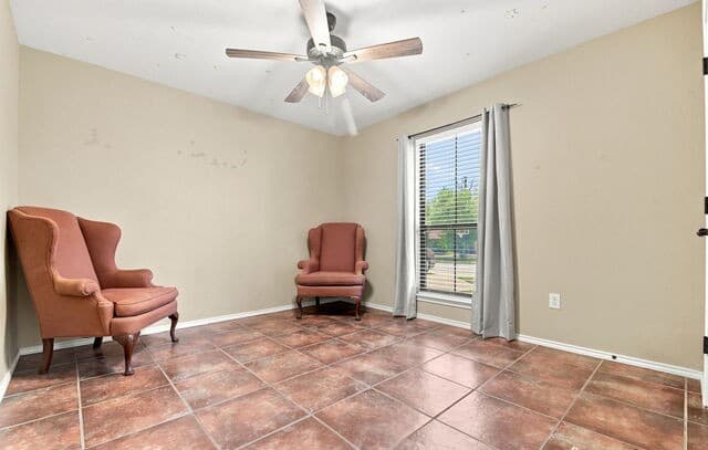 314  Yorktown, Pleasanton, TX 78064 — photo 15