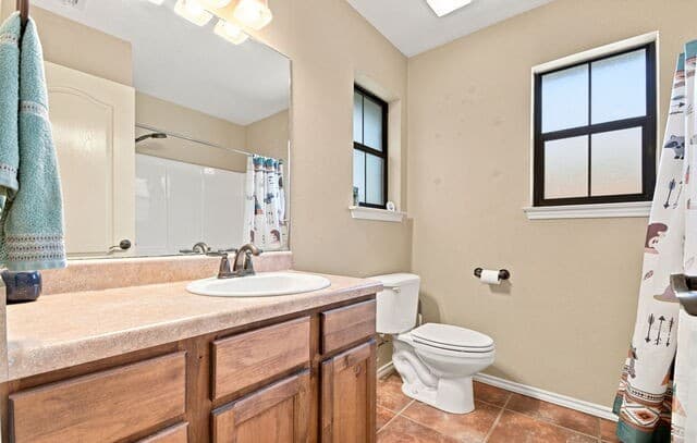 314  Yorktown, Pleasanton, TX 78064 — photo 19