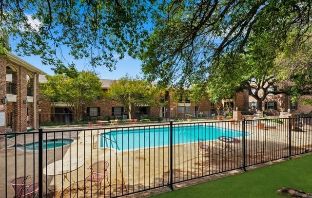 1819 Babcock Unit 411, San Antonio, TX 78229 — photo 19