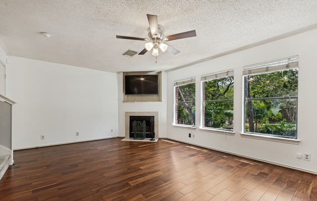 9415  Moonlit Glade, Helotes, TX 78023 — photo 4