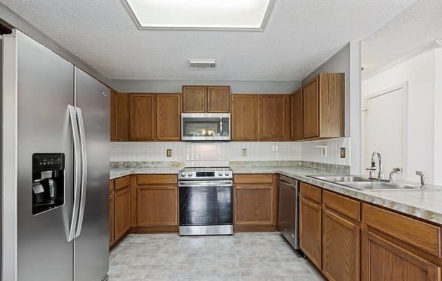 9415  Moonlit Glade, Helotes, TX 78023 — photo 9