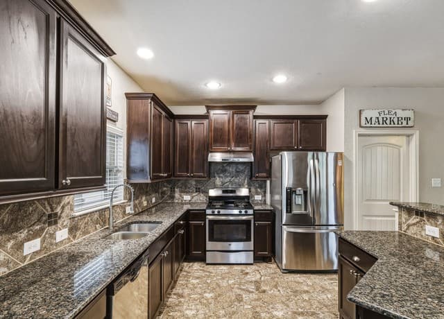 27015  Oleander Chase, Boerne, TX 78015 — photo 6