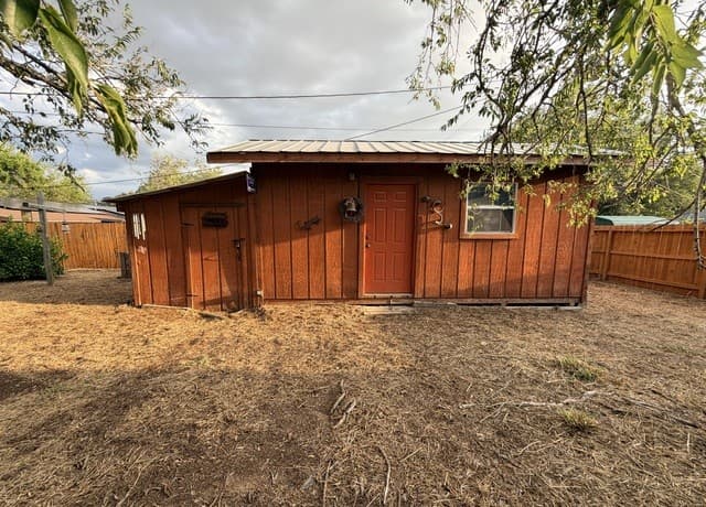 613  Val Verde Dr, Pleasanton, TX 78064 — photo 4