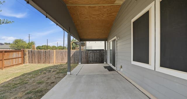 4925  Hallies Garden, St Hedwig, TX 78152 — photo 11