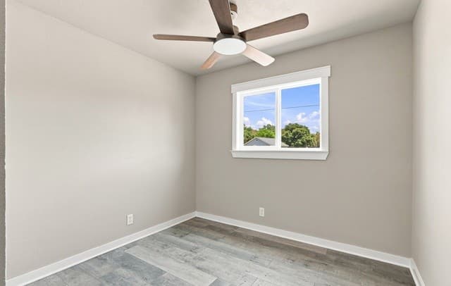 15100  Norvell St, Lytle, TX 78052 — photo 16