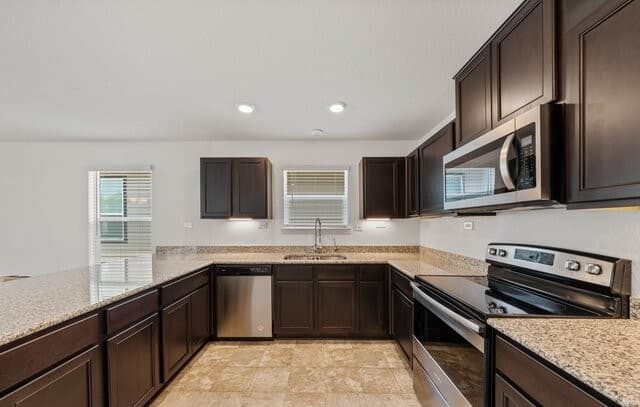 3250  Comanche Crossing, San Antonio, TX 78224 — photo 4