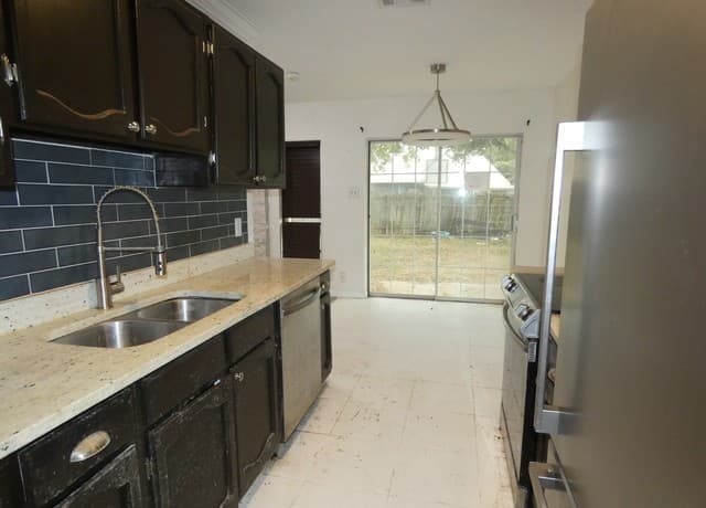 6806  Laguna Verde, San Antonio, TX 78239 — photo 16