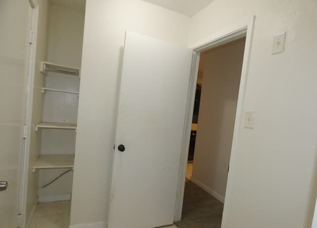6806  Laguna Verde, San Antonio, TX 78239 — photo 8