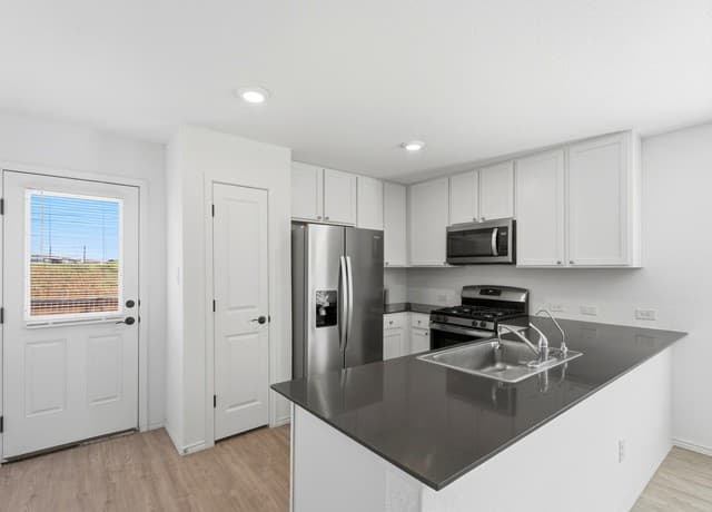 7851  Nessie Trl, San Antonio, TX 78227 — photo 11