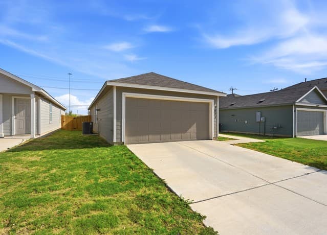 7851  Nessie Trl, San Antonio, TX 78227 — photo 2