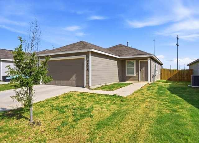 7851  Nessie Trl, San Antonio, TX 78227 — photo 3