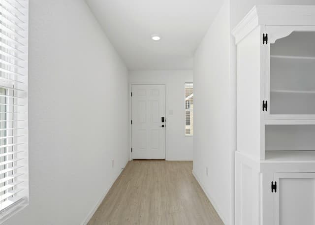 7851  Nessie Trl, San Antonio, TX 78227 — photo 5