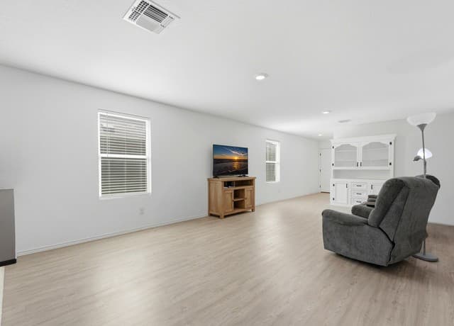 7851  Nessie Trl, San Antonio, TX 78227 — photo 8