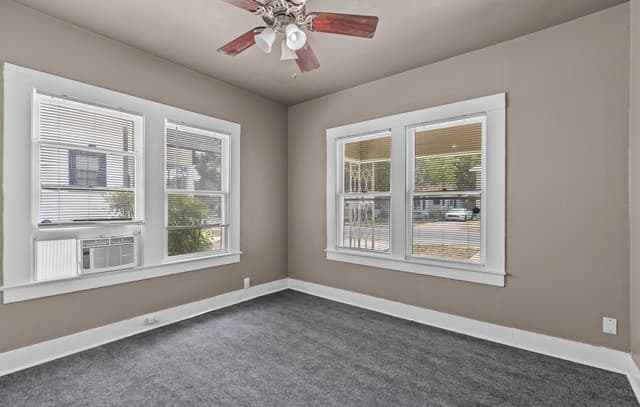 227  Linares St, San Antonio, TX 78225 — photo 10