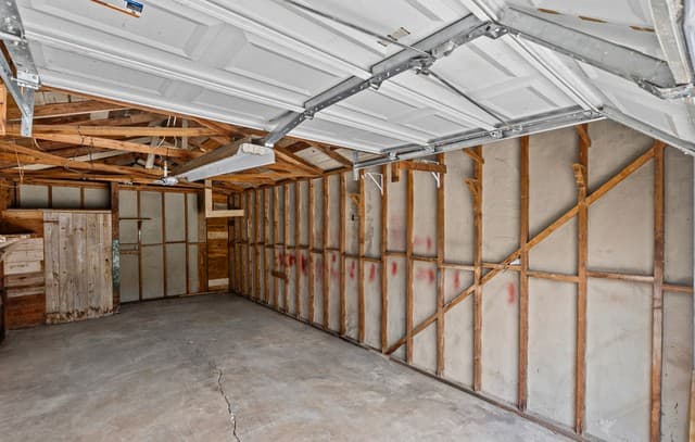 227  Linares St, San Antonio, TX 78225 — photo 13