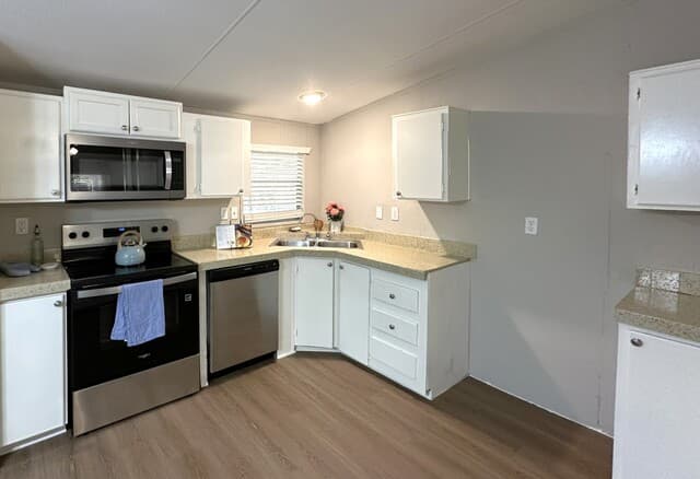 7939  Whartons Dock Rd, Bandera, TX 78003 — photo 3