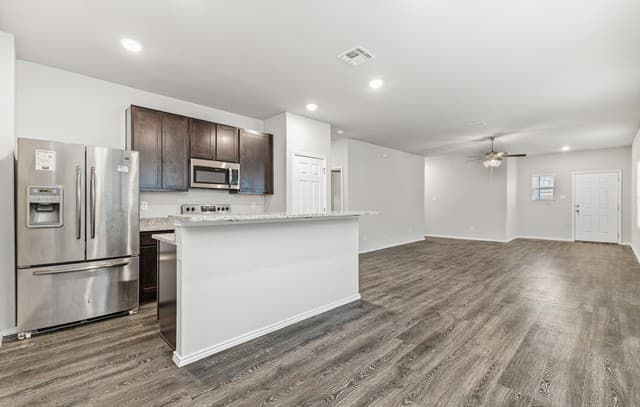 14631  Stirrup Trce, Elmendorf, TX 78112 — photo 11