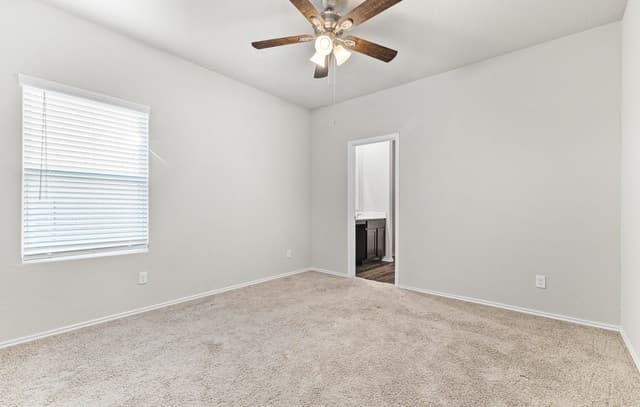 14631  Stirrup Trce, Elmendorf, TX 78112 — photo 12