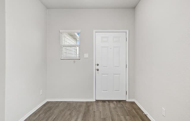 14631  Stirrup Trce, Elmendorf, TX 78112 — photo 5