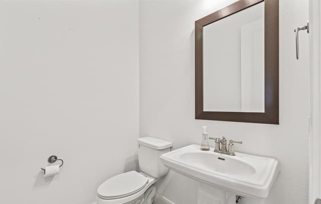 145 W Magnolia Cir, La Vernia, TX 78121 — photo 22