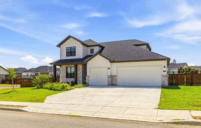 145 W Magnolia Cir, La Vernia, TX 78121 — photo 3
