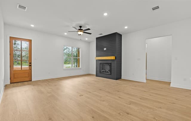 105  Tempranillo Ter, La Vernia, TX 78121 — photo 4