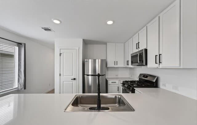 11625  Dog Rose, Converse, TX 78109 — photo 9