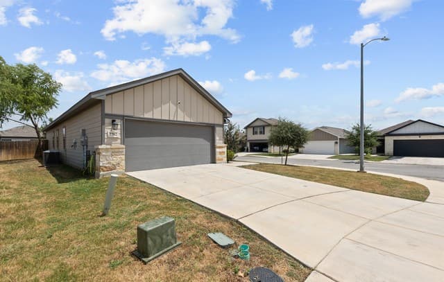 7702  Prescott Pl, San Antonio, TX 78218 — photo 4