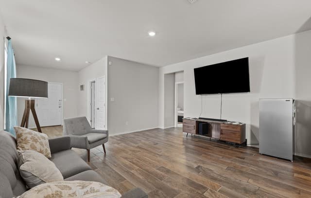 7702  Prescott Pl, San Antonio, TX 78218 — photo 6